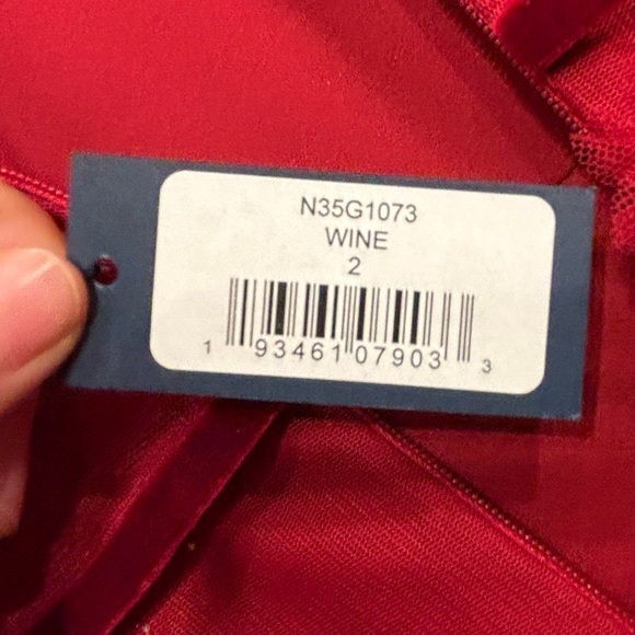 NWT Marchesa Notte Red Floral Appliqué Embellished Fit to Flare Dress Size 2 - Picture 10 of 10